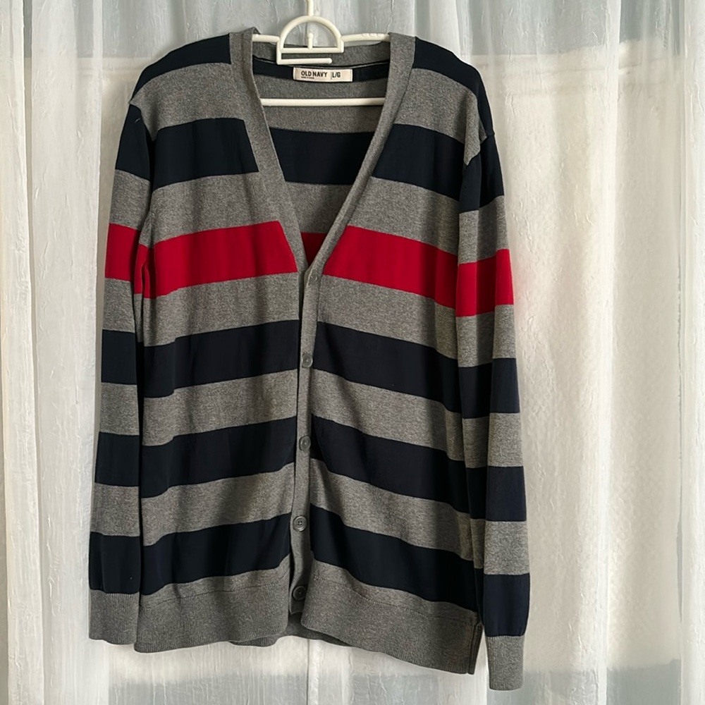 Old Navy Women’s red/blue/grey long sleeve   Cozy Sweater cardigan size Large
